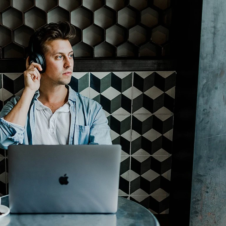 Crafting Effective Leadership Goals for Performance Reviews